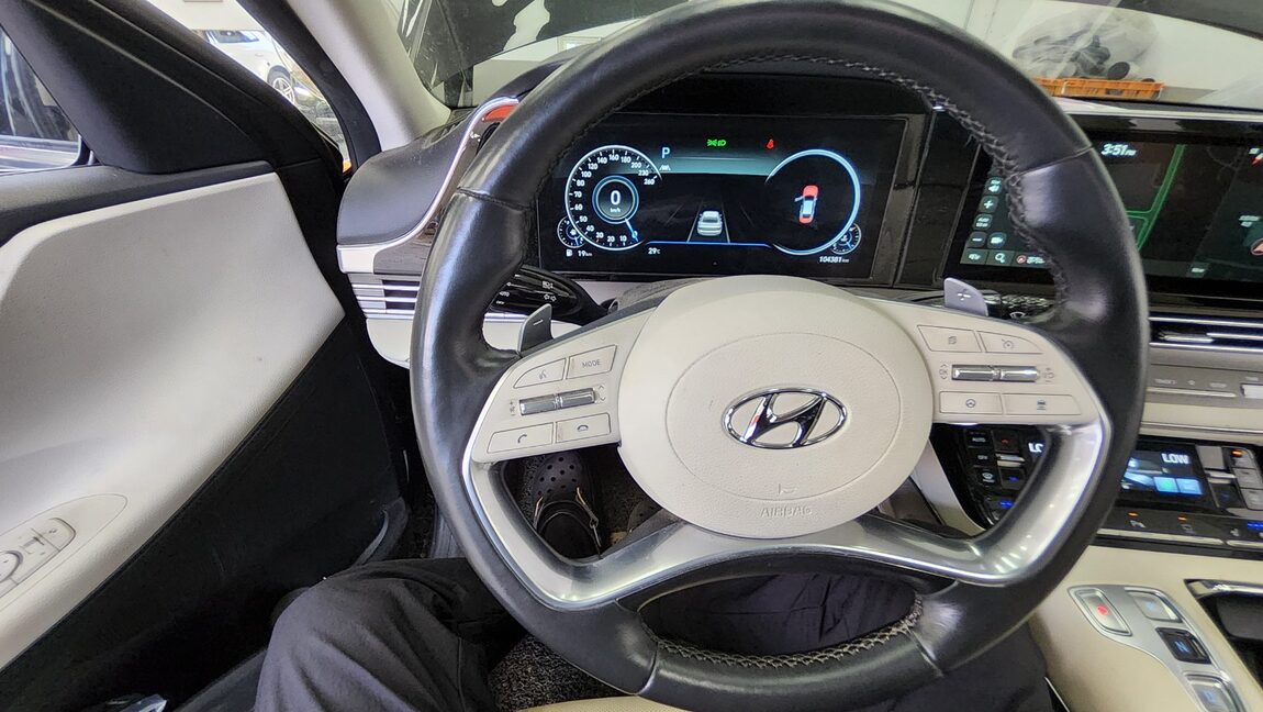 HYUNDAI THE NEW GRANDEUR IG GASOLINE 2.5 LE BLANC 2022 - zdjęcie 17
