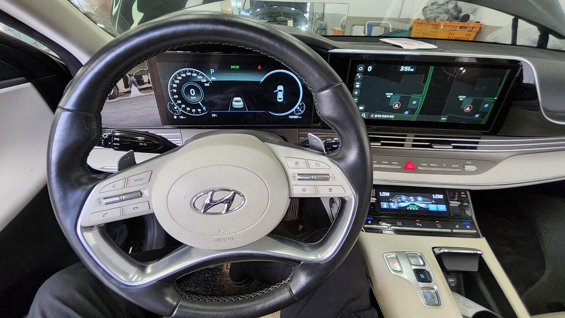 HYUNDAI THE NEW GRANDEUR IG GASOLINE 2.5 LE BLANC 2022 - zdjęcie 18