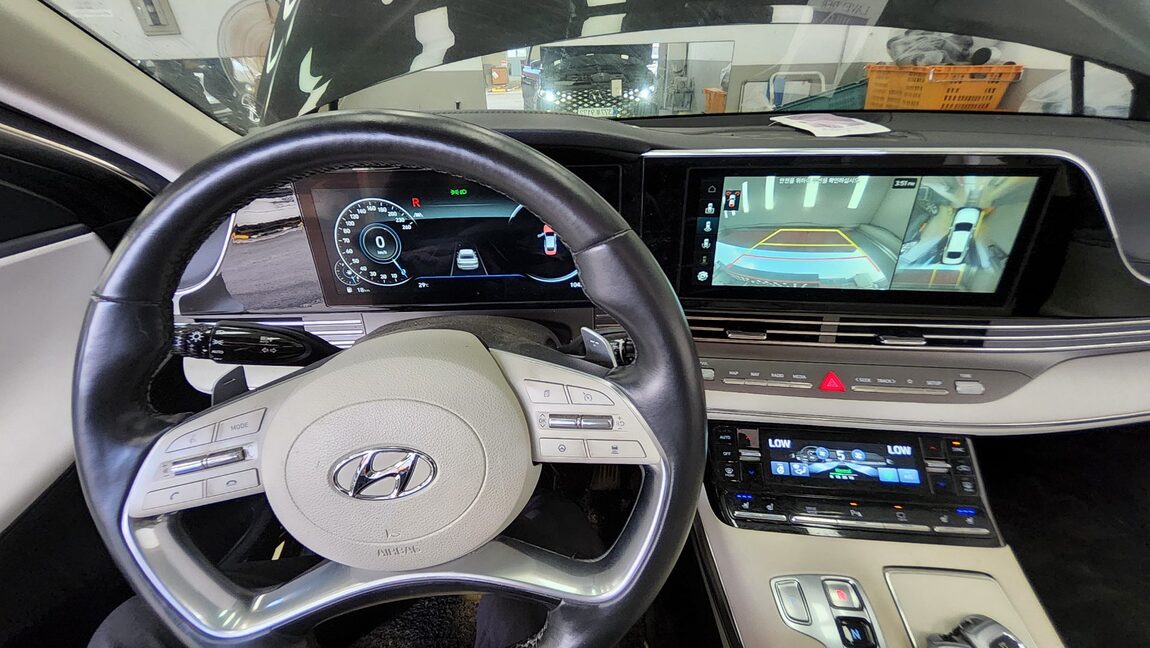 HYUNDAI THE NEW GRANDEUR IG GASOLINE 2.5 LE BLANC 2022 - zdjęcie 19