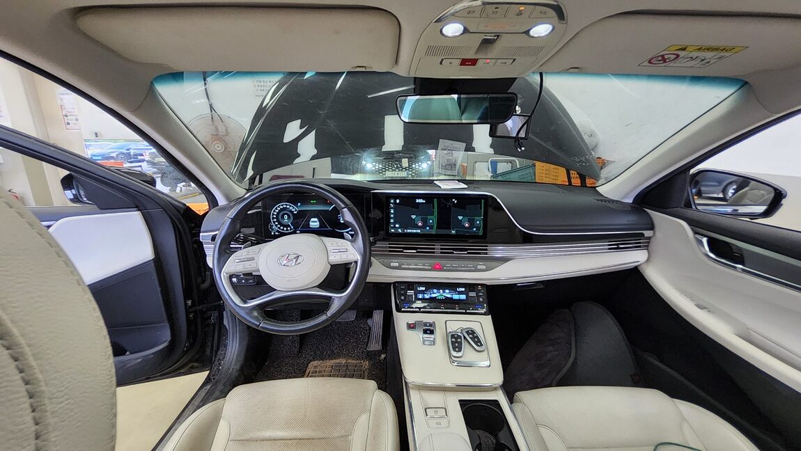 HYUNDAI THE NEW GRANDEUR IG GASOLINE 2.5 LE BLANC 2022 - zdjęcie 11