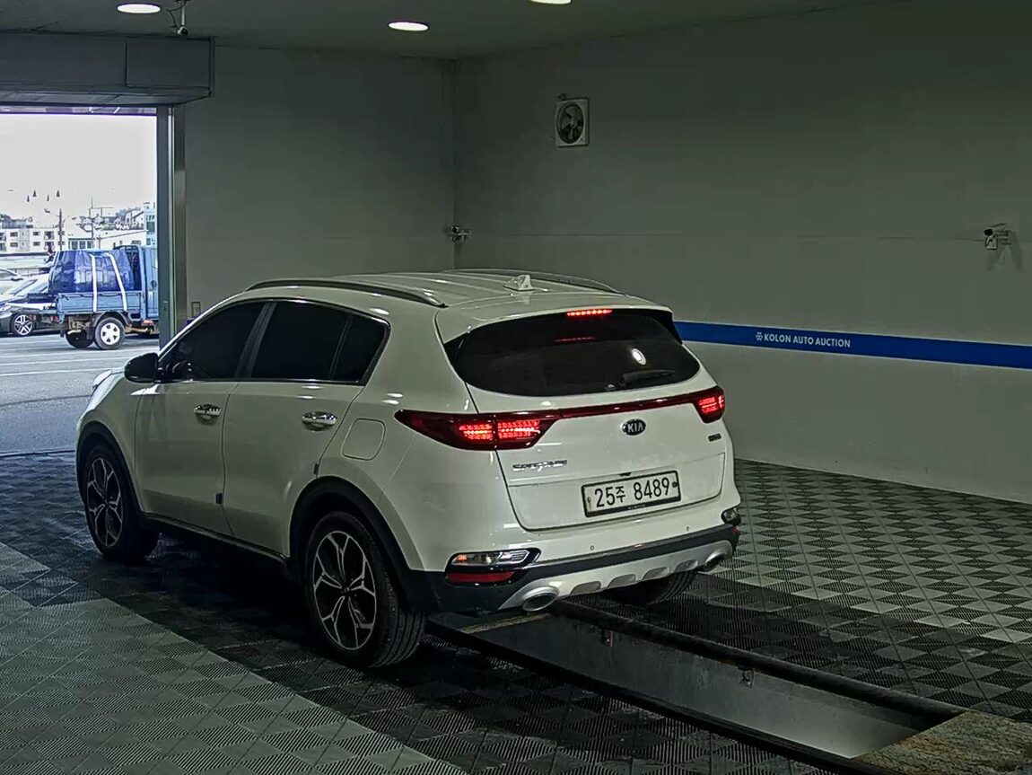 KIA SPORTAGE THE BOLD R2.0 DIESEL 2WD PRESTIGE 2020 - zdjęcie 6