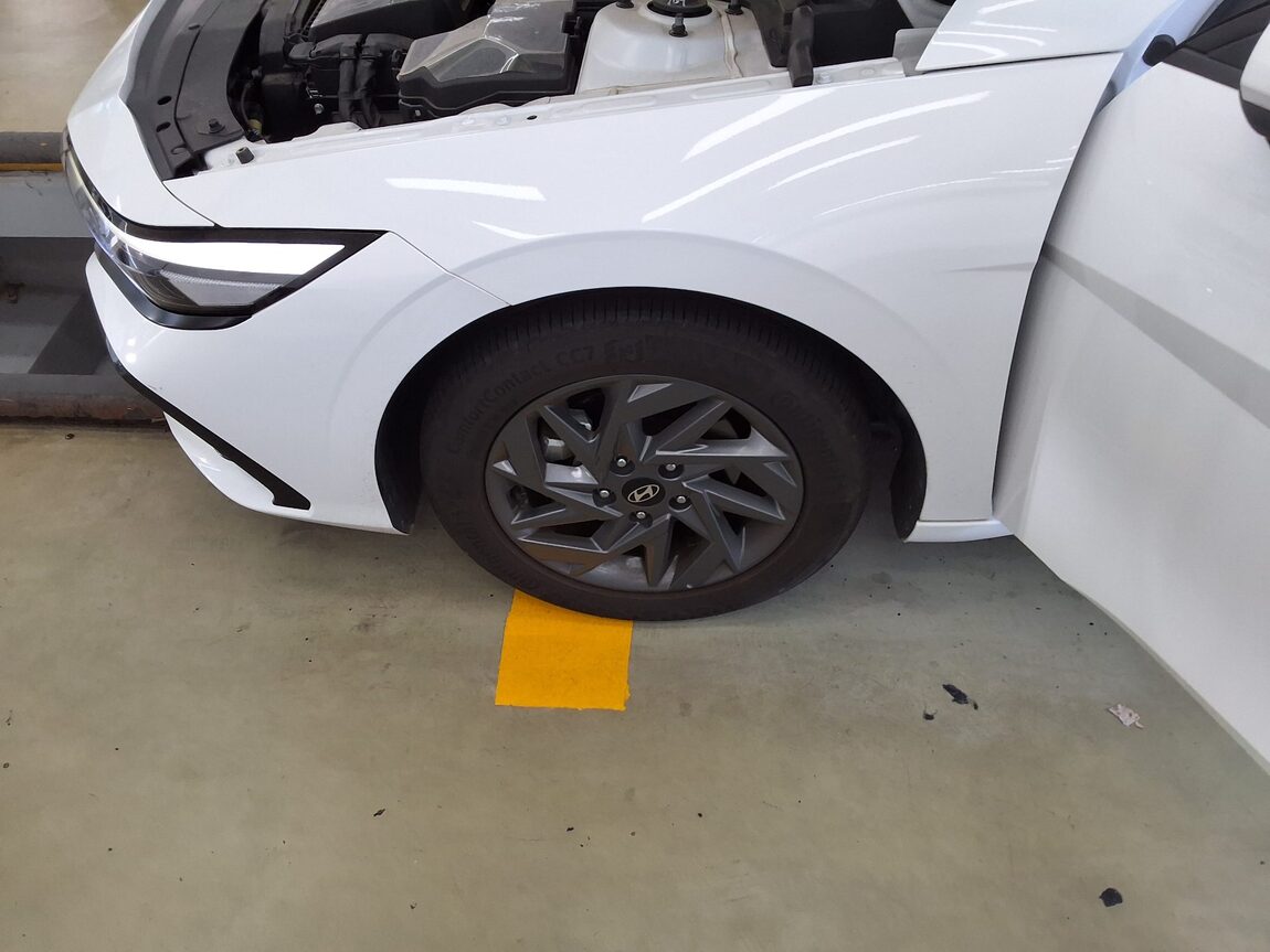 HYUNDAI THE NEW AVANTE (CN7) GASOLINE 1.6 MODERN 2024 - zdjęcie 20