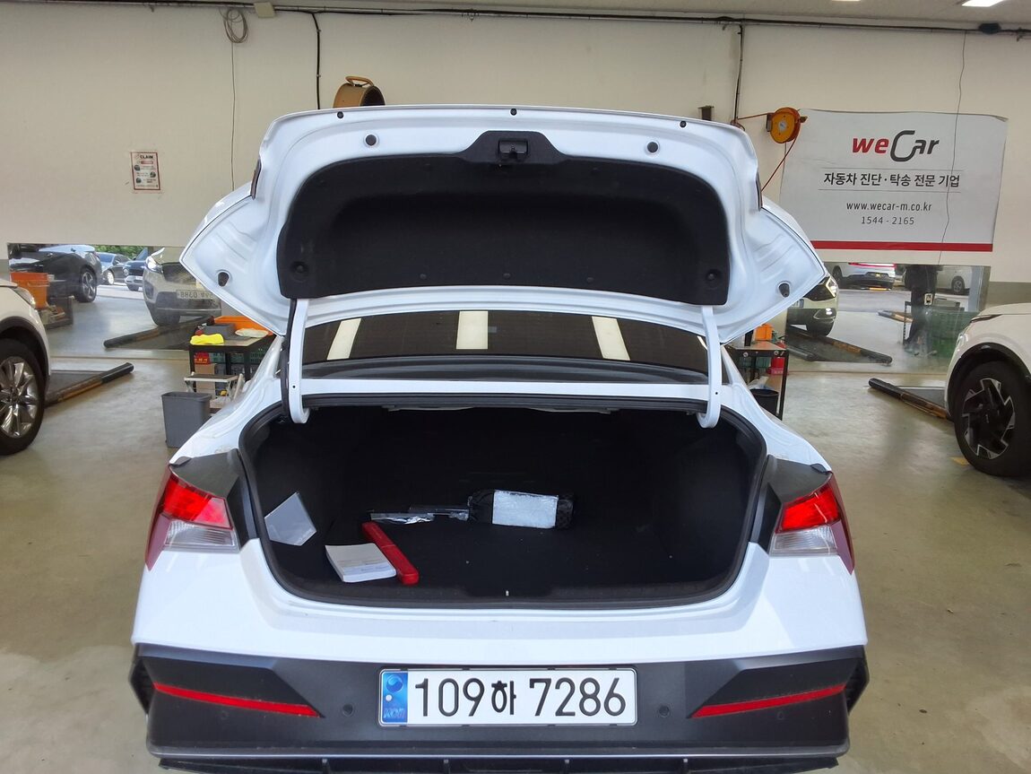 HYUNDAI THE NEW AVANTE (CN7) GASOLINE 1.6 MODERN 2024 - zdjęcie 15