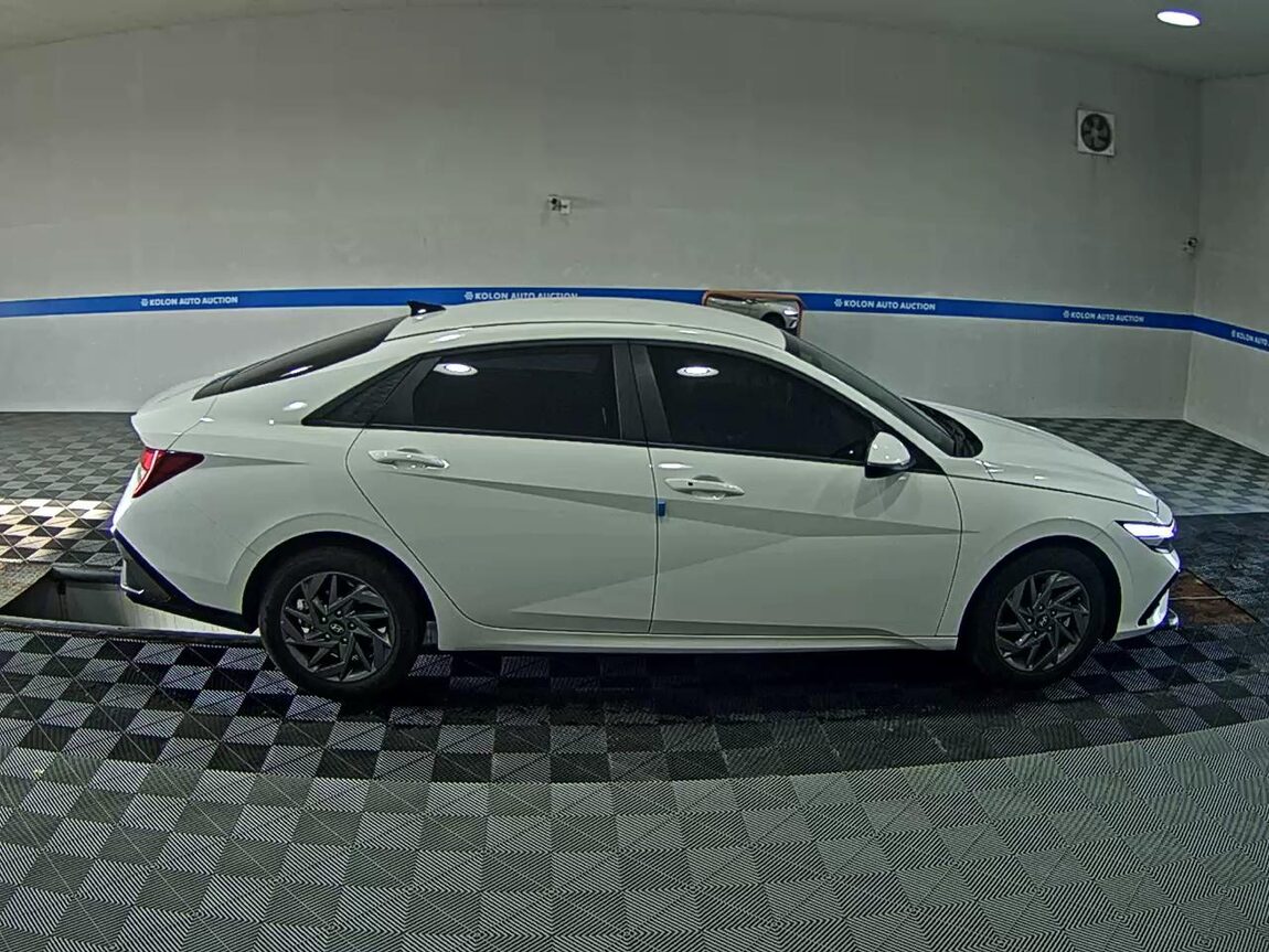 HYUNDAI THE NEW AVANTE (CN7) GASOLINE 1.6 MODERN 2024 - zdjęcie 4