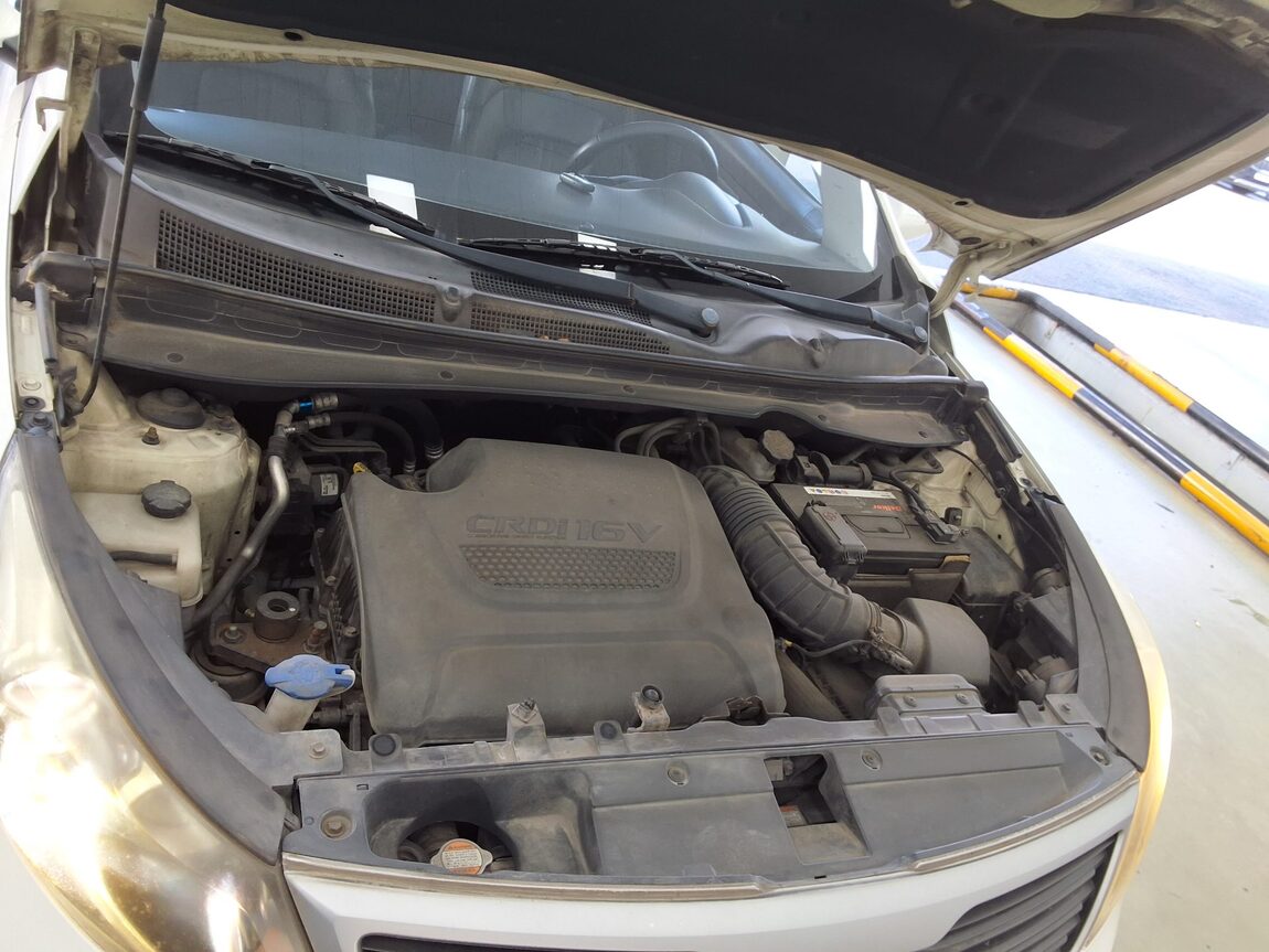 KIA SPORTAGE R DIESEL R2.0 2WD TLX PREMIUM 2011 - zdjęcie 19
