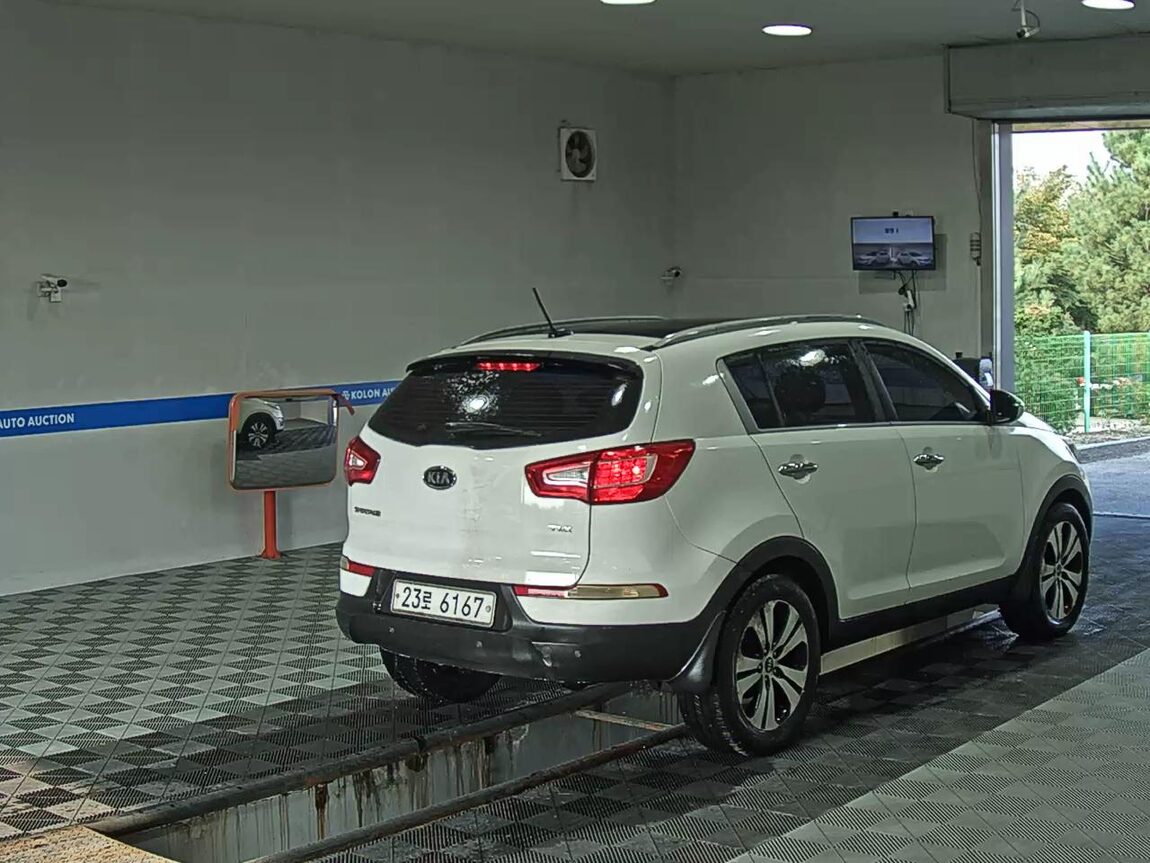 KIA SPORTAGE R DIESEL R2.0 2WD TLX PREMIUM 2011 - zdjęcie 5