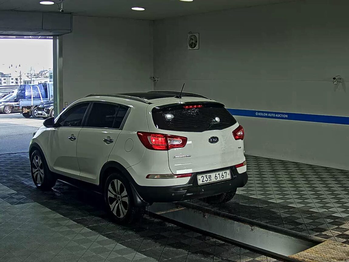 KIA SPORTAGE R DIESEL R2.0 2WD TLX PREMIUM 2011 - zdjęcie 6