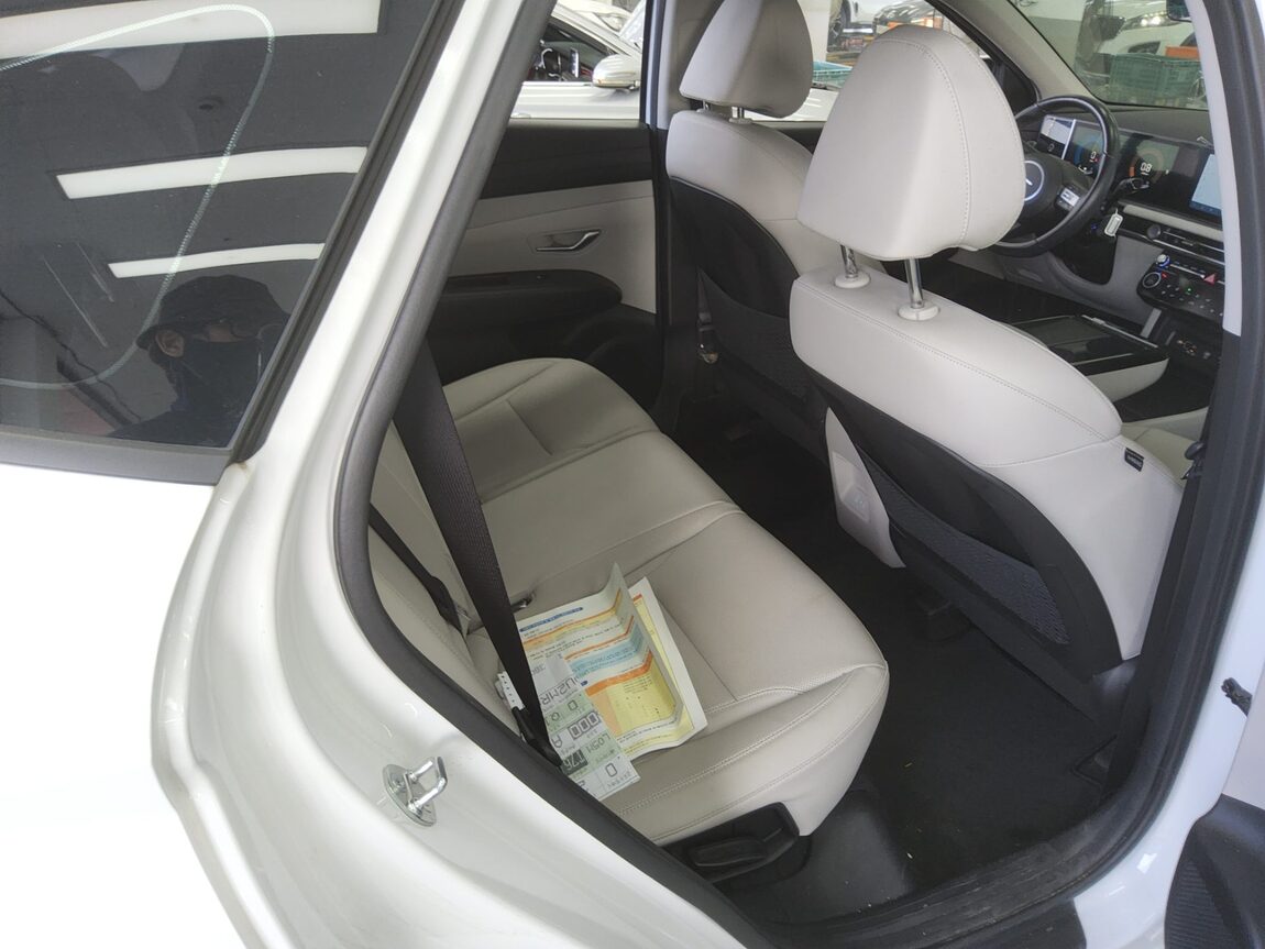 HYUNDAI THE NEW TUCSON 2.0 DIESEL 2WD MODERN 2024 - zdjęcie 13