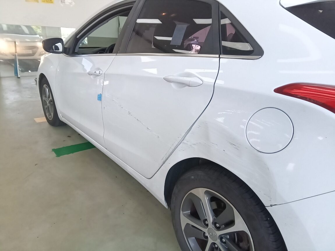 HYUNDAI THE NEW i30 1.6 VGT PYL 2016 - zdjęcie 27