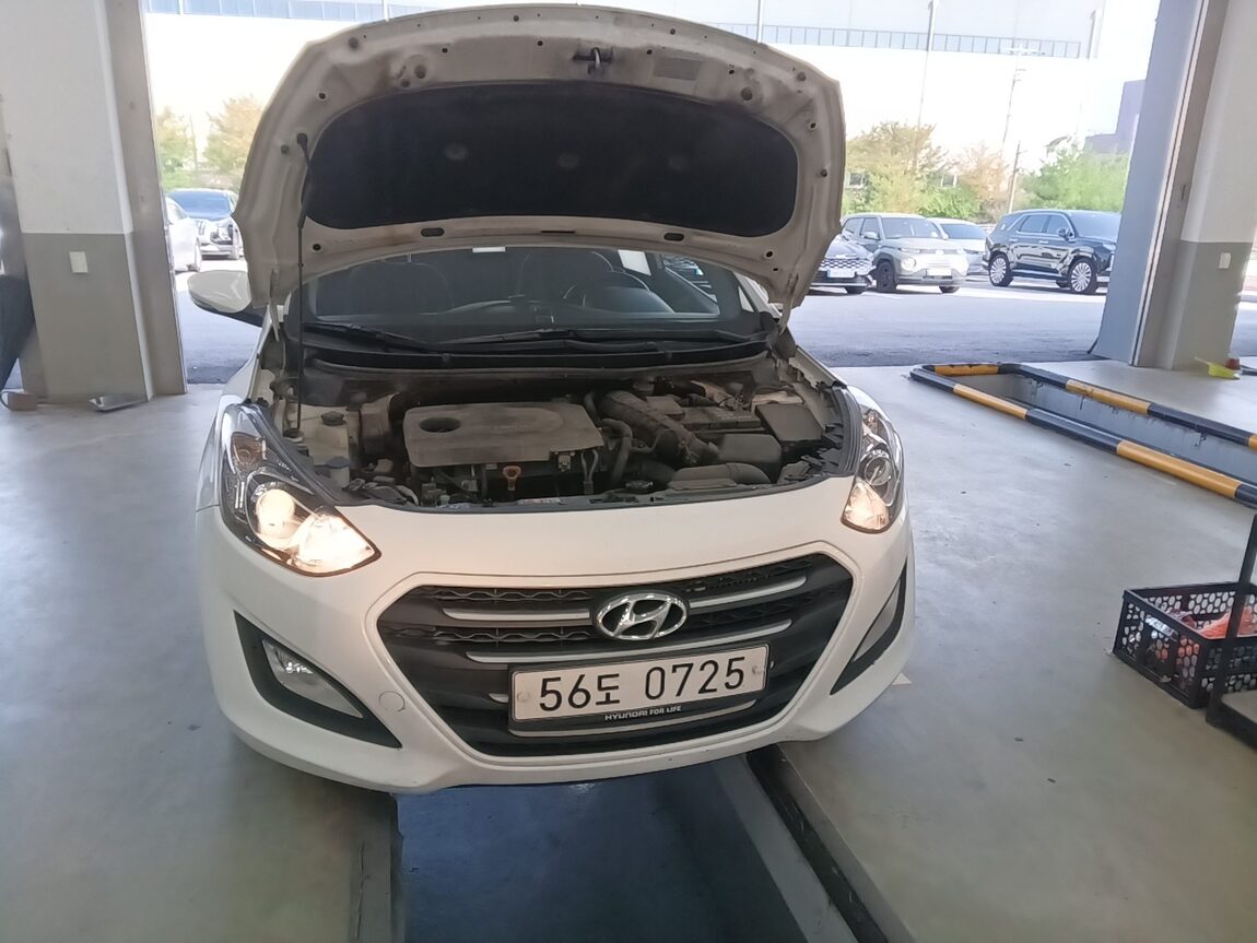 HYUNDAI THE NEW i30 1.6 VGT PYL 2016 - zdjęcie 21