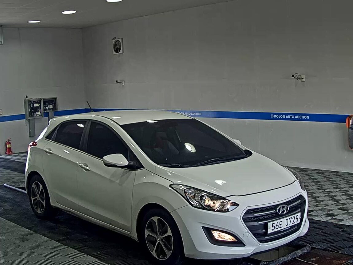 HYUNDAI THE NEW i30 1.6 VGT PYL 2016 - zdjęcie 3