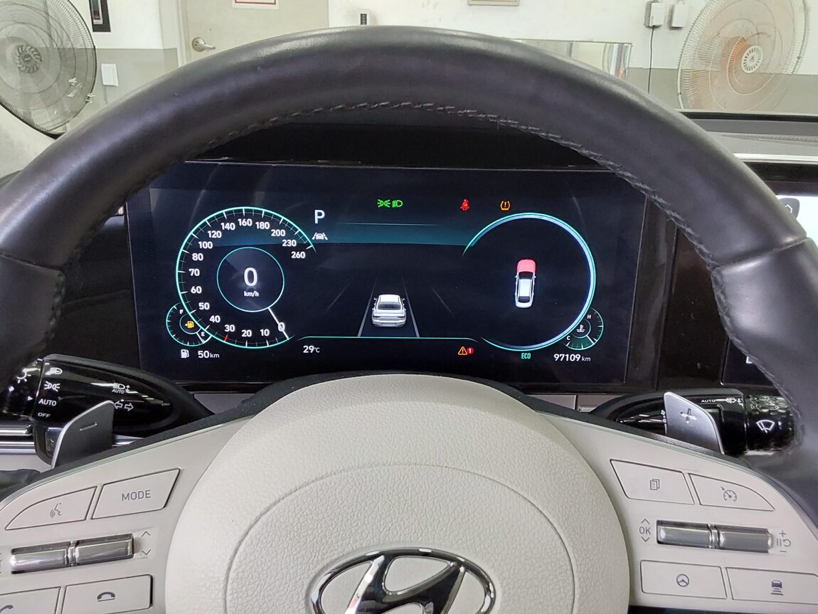 HYUNDAI THE NEW GRANDEUR IG GASOLINE 2.5 LE BLANC 2023 - zdjęcie 9