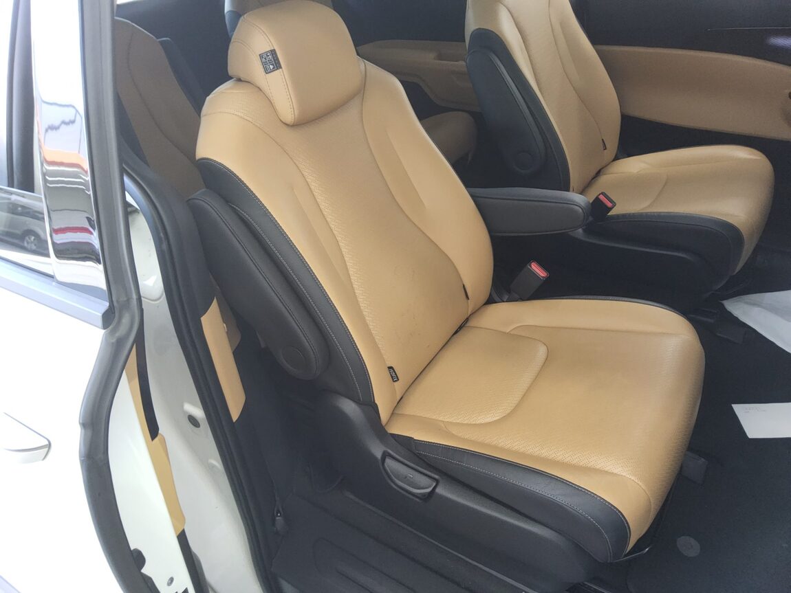 KIA NEW CARNIVAL (KA4) 9-SEATER DIESEL SIGNATURE 2023 - zdjęcie 13