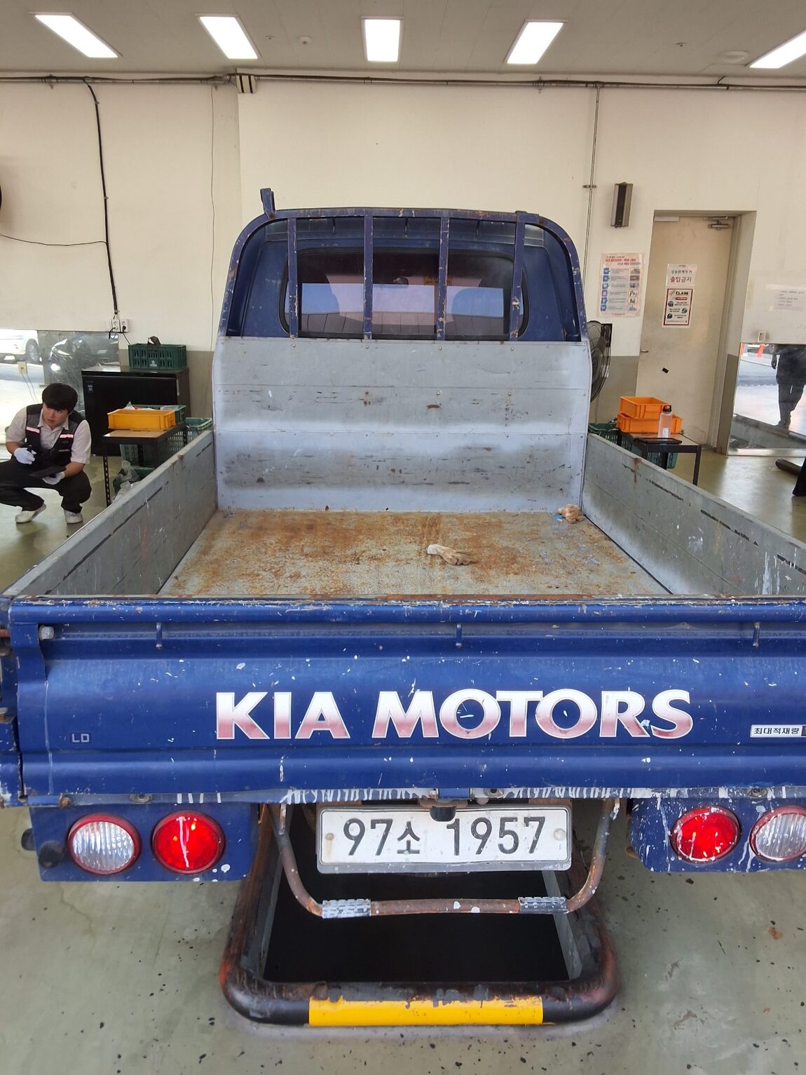 KIA BONGO III CARGO CRDi DOUBLE CAB EXTRA LONG WHEELBASE 2013 - zdjęcie 15