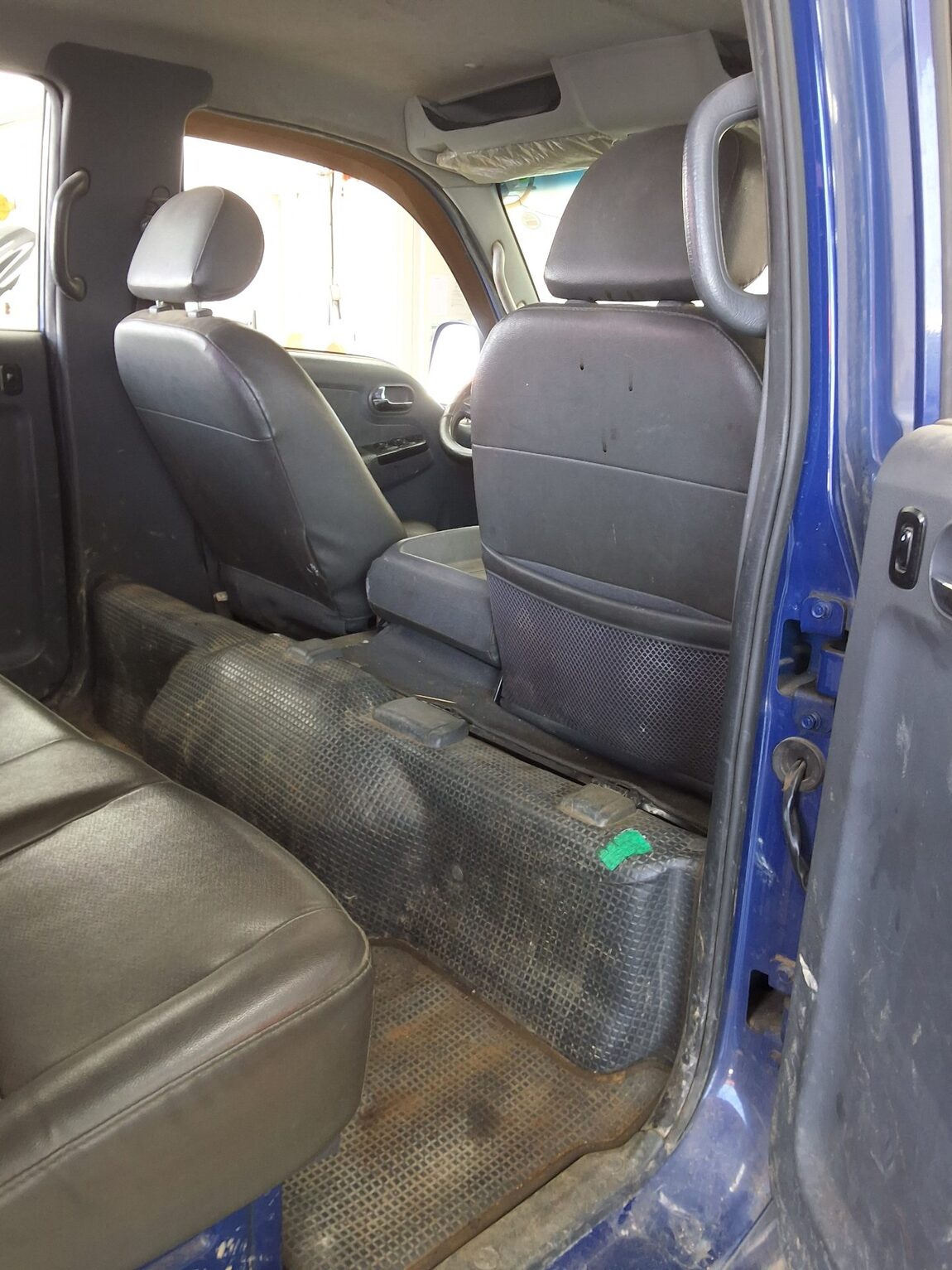 KIA BONGO III CARGO CRDi DOUBLE CAB EXTRA LONG WHEELBASE 2013 - zdjęcie 13