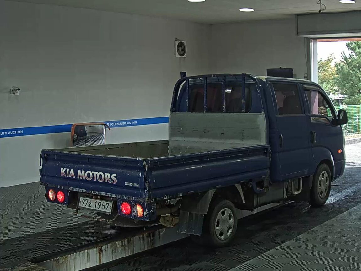 KIA BONGO III CARGO CRDi DOUBLE CAB EXTRA LONG WHEELBASE 2013 - zdjęcie 5