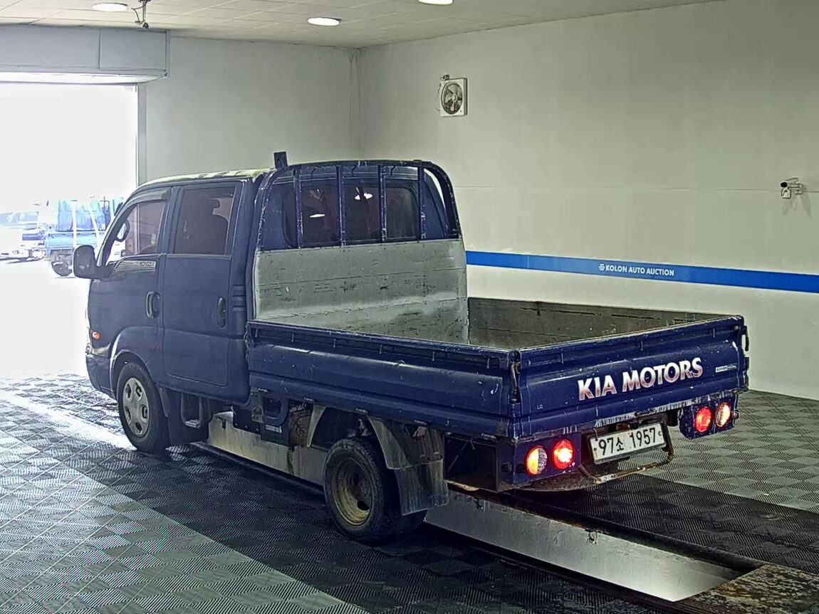 KIA BONGO III CARGO CRDi DOUBLE CAB EXTRA LONG WHEELBASE 2013 - zdjęcie 6