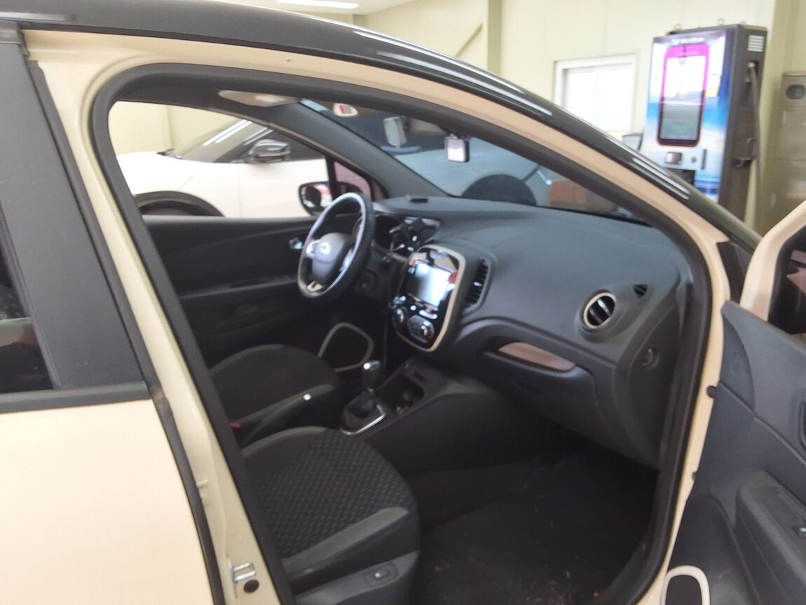 RENAULT (SAMSUNG) NEW QM3 1.5 dCi LE 2018 - zdjęcie 15