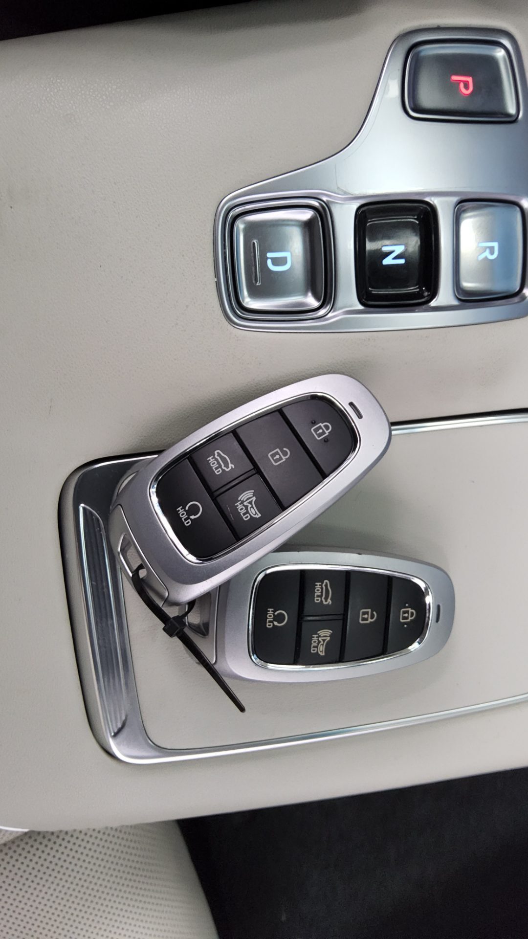 HYUNDAI THE NEW GRANDEUR IG GASOLINE 2.5 LE BLANC 2023 - zdjęcie 20