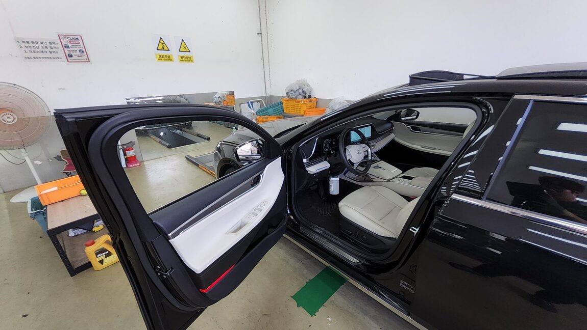 HYUNDAI THE NEW GRANDEUR IG GASOLINE 2.5 LE BLANC 2023 - zdjęcie 10