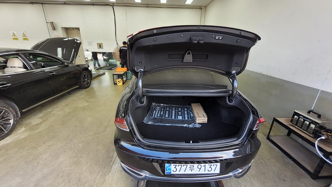 HYUNDAI THE NEW GRANDEUR IG GASOLINE 2.5 LE BLANC 2023 - zdjęcie 15