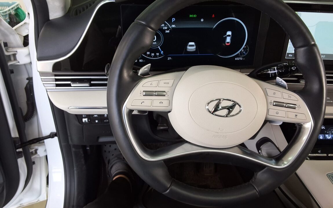 HYUNDAI THE NEW GRANDEUR IG GASOLINE 2.5 LE BLANC 2023 - zdjęcie 17