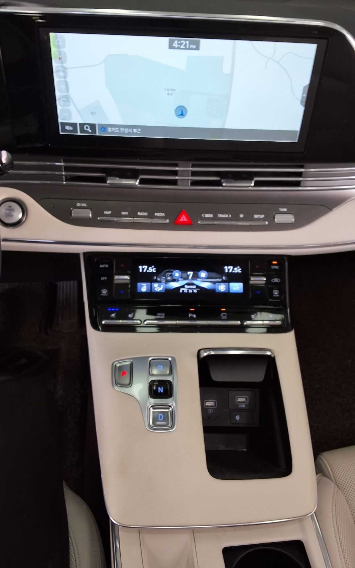 HYUNDAI THE NEW GRANDEUR IG GASOLINE 2.5 LE BLANC 2023 - zdjęcie 18