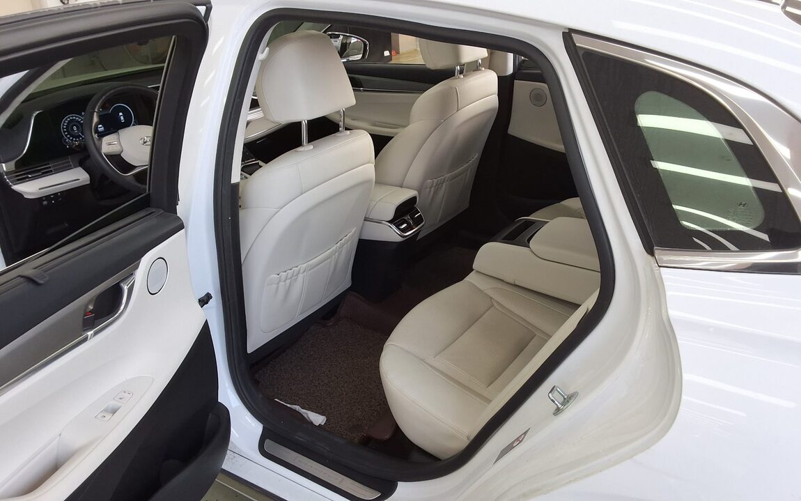 HYUNDAI THE NEW GRANDEUR IG GASOLINE 2.5 LE BLANC 2023 - zdjęcie 12