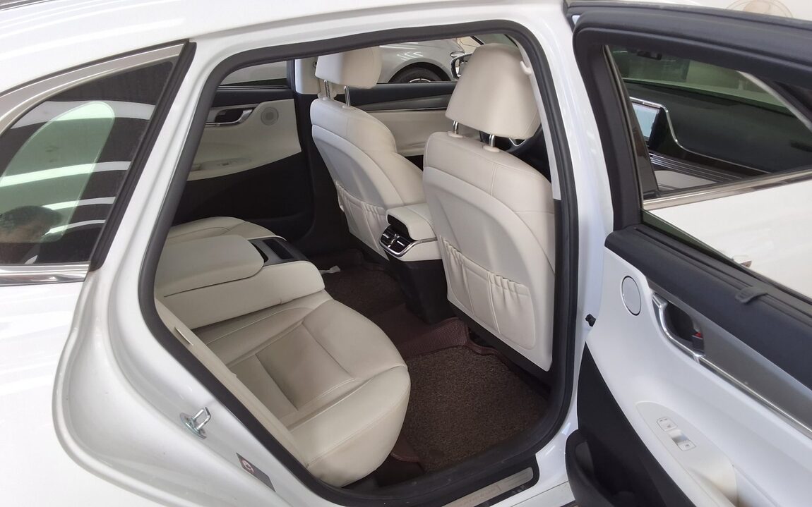 HYUNDAI THE NEW GRANDEUR IG GASOLINE 2.5 LE BLANC 2023 - zdjęcie 13