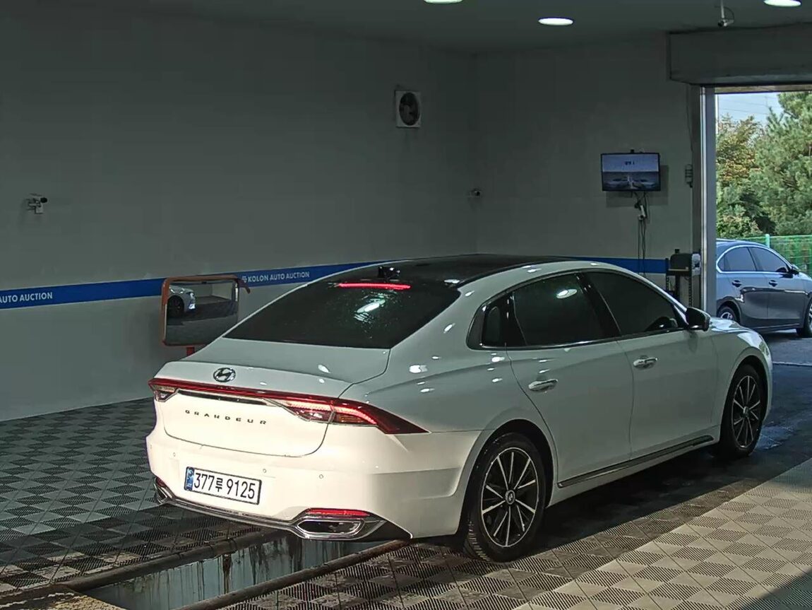 HYUNDAI THE NEW GRANDEUR IG GASOLINE 2.5 LE BLANC 2023 - zdjęcie 5