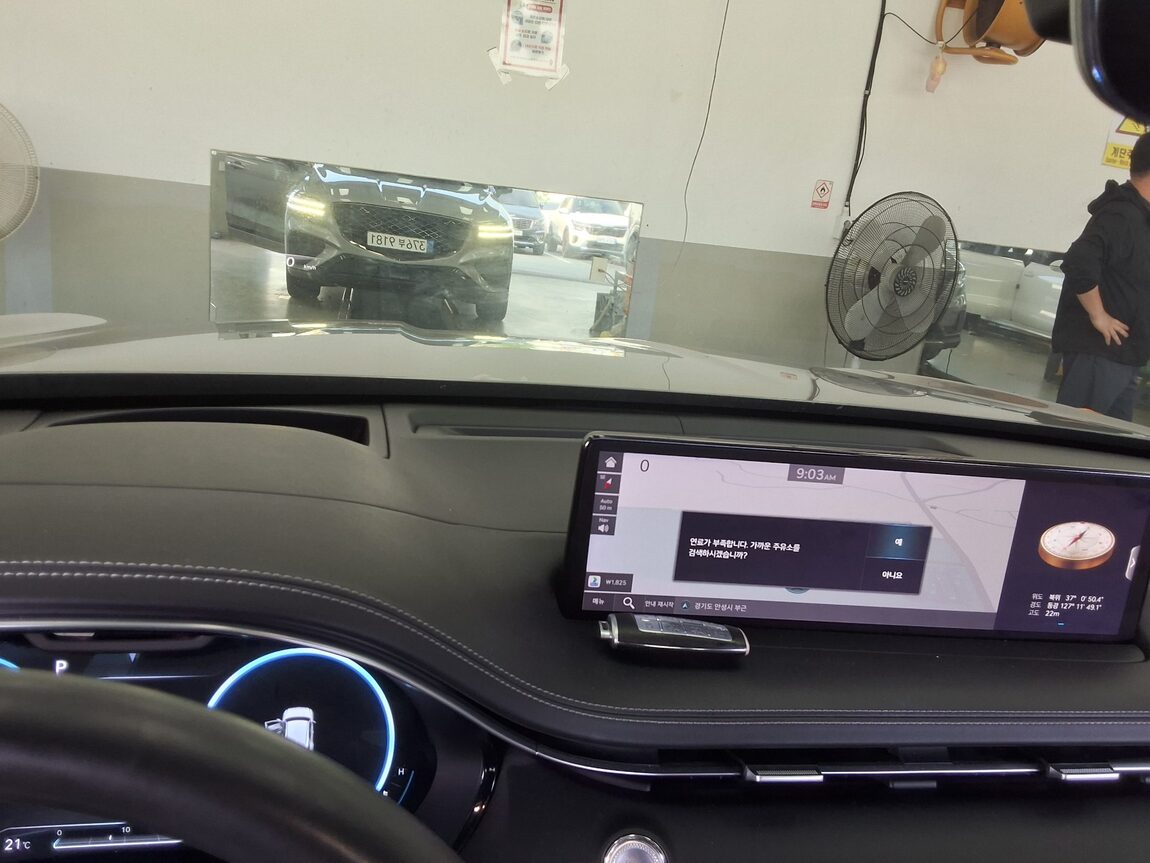 GENESIS GV70 2.5T AWD SPORTS 2021 - zdjęcie 18