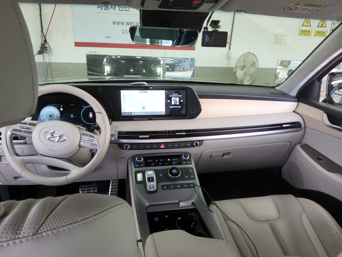 HYUNDAI THE NEW PALISADE 2.2 DIESEL 2WD PRESTIGE 2023 - zdjęcie 11