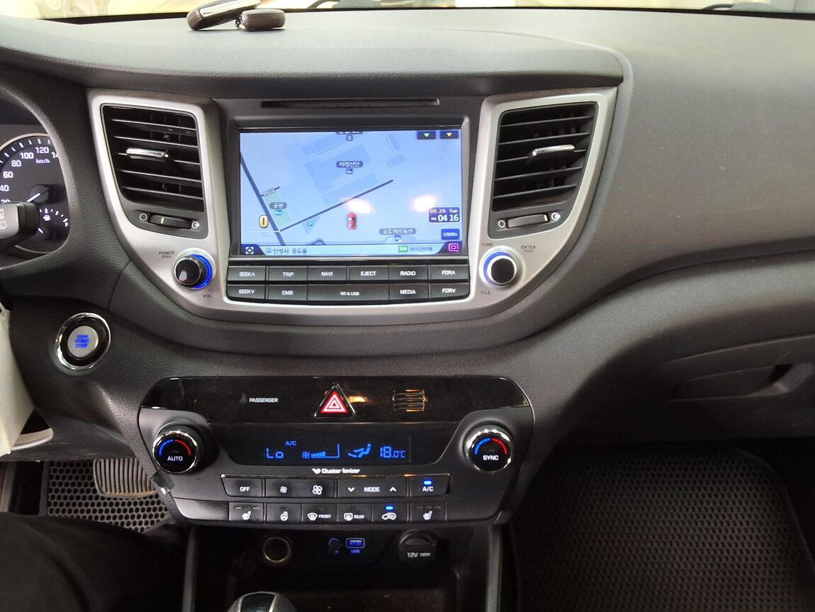 HYUNDAI ALL NEW TUCSON DIESEL R2.0 2WD MODERN 2016 - zdjęcie 24