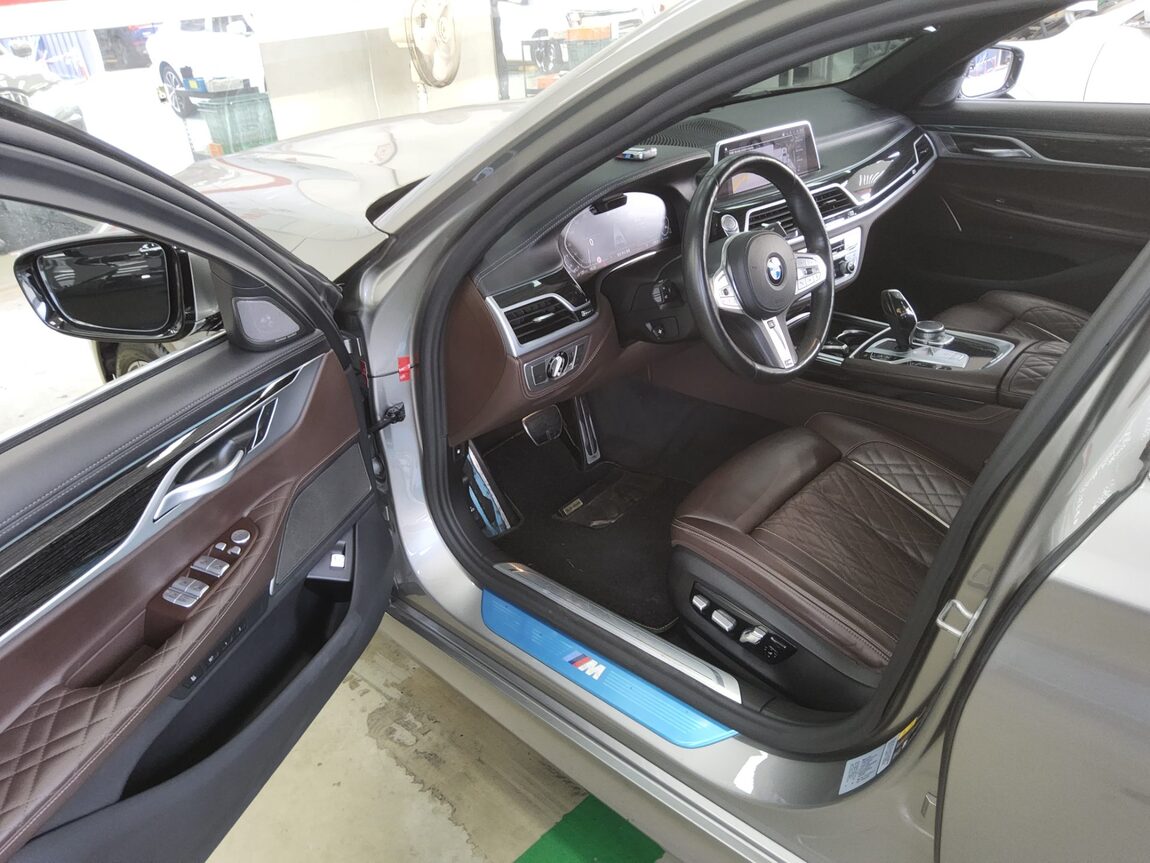 BMW 7 SERIES (6TH GEN) 745e sDRIVE M SPORT PACK 2020 - zdjęcie 10