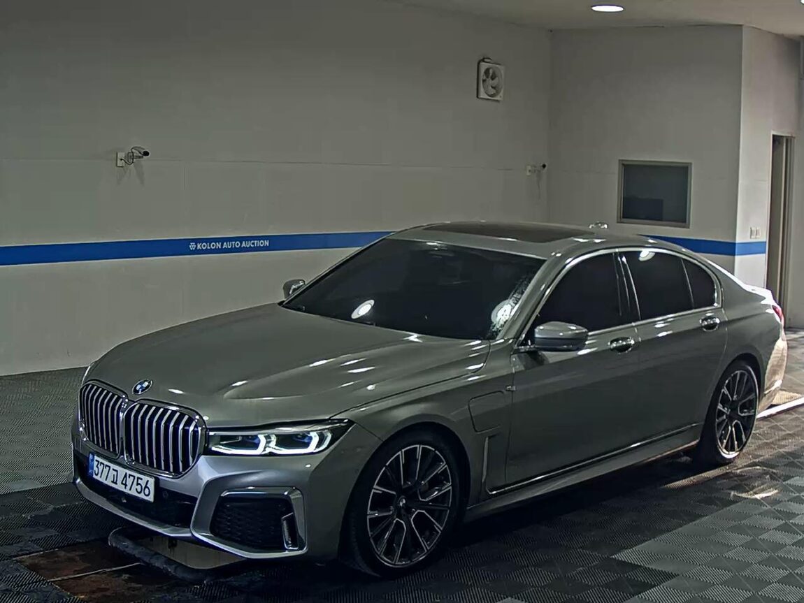 BMW 7 SERIES (6TH GEN) 745e sDRIVE M SPORT PACK 2020 - zdjęcie 2