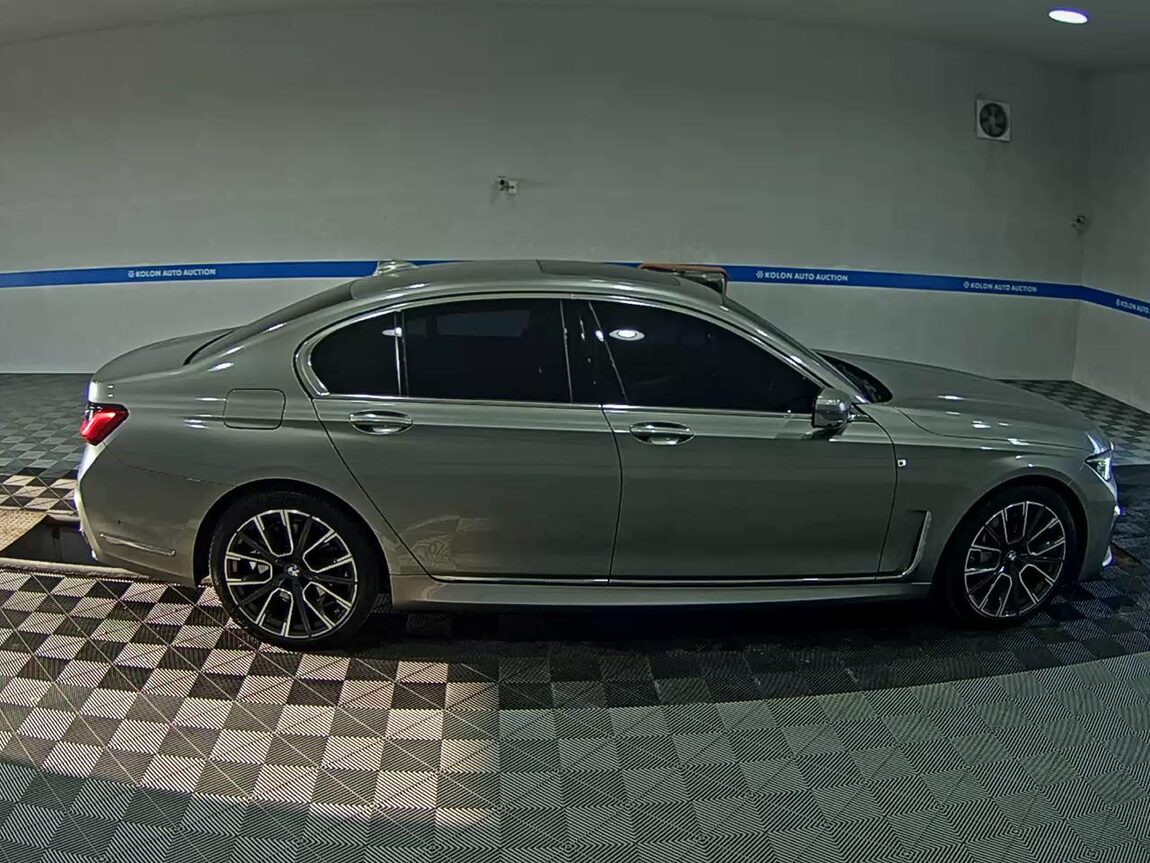 BMW 7 SERIES (6TH GEN) 745e sDRIVE M SPORT PACK 2020 - zdjęcie 4