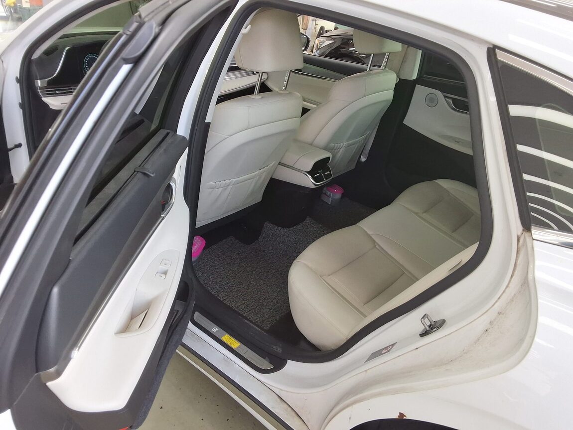 HYUNDAI THE NEW GRANDEUR IG GASOLINE 2.5 LE BLANC 2023 - zdjęcie 12
