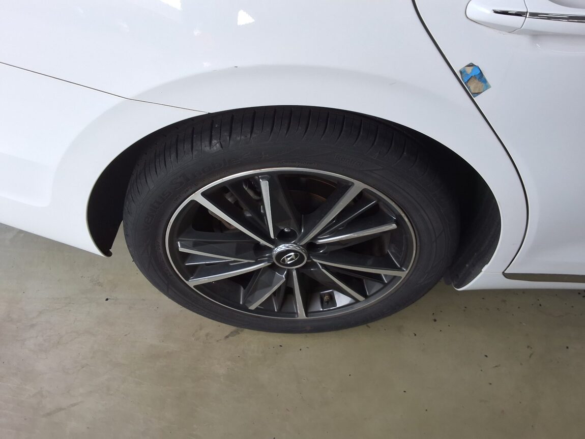 HYUNDAI THE NEW GRANDEUR IG GASOLINE 2.5 LE BLANC 2023 - zdjęcie 25