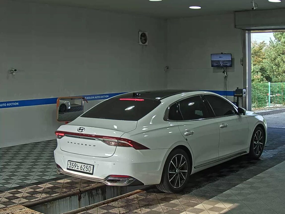HYUNDAI THE NEW GRANDEUR IG GASOLINE 2.5 LE BLANC 2023 - zdjęcie 5