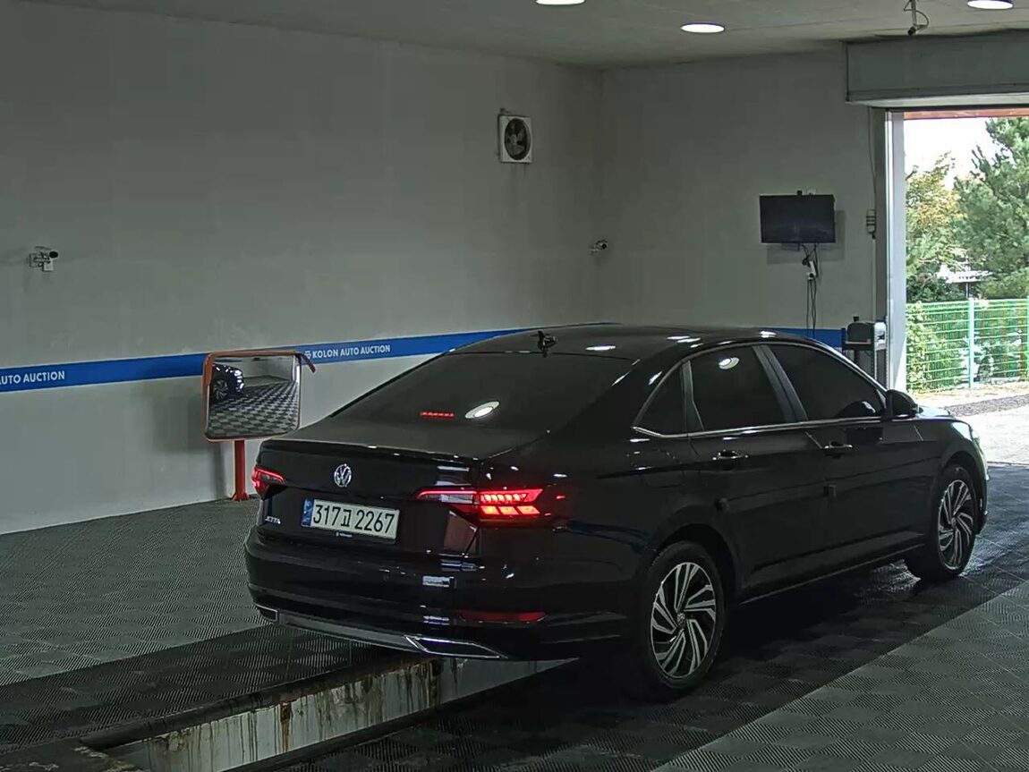 VOLKSWAGEN JETTA (7TH GEN) 1.4 TSI PRESTIGE 2021 - zdjęcie 5