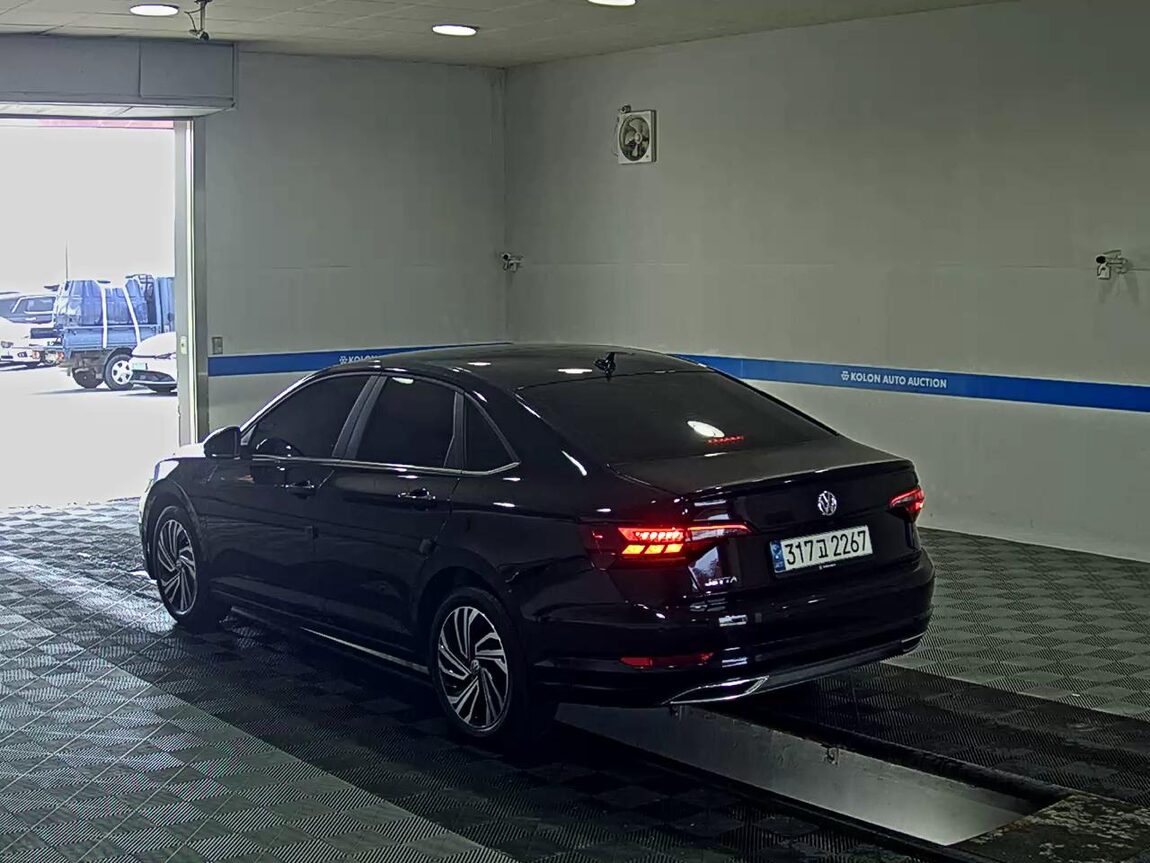 VOLKSWAGEN JETTA (7TH GEN) 1.4 TSI PRESTIGE 2021 - zdjęcie 6