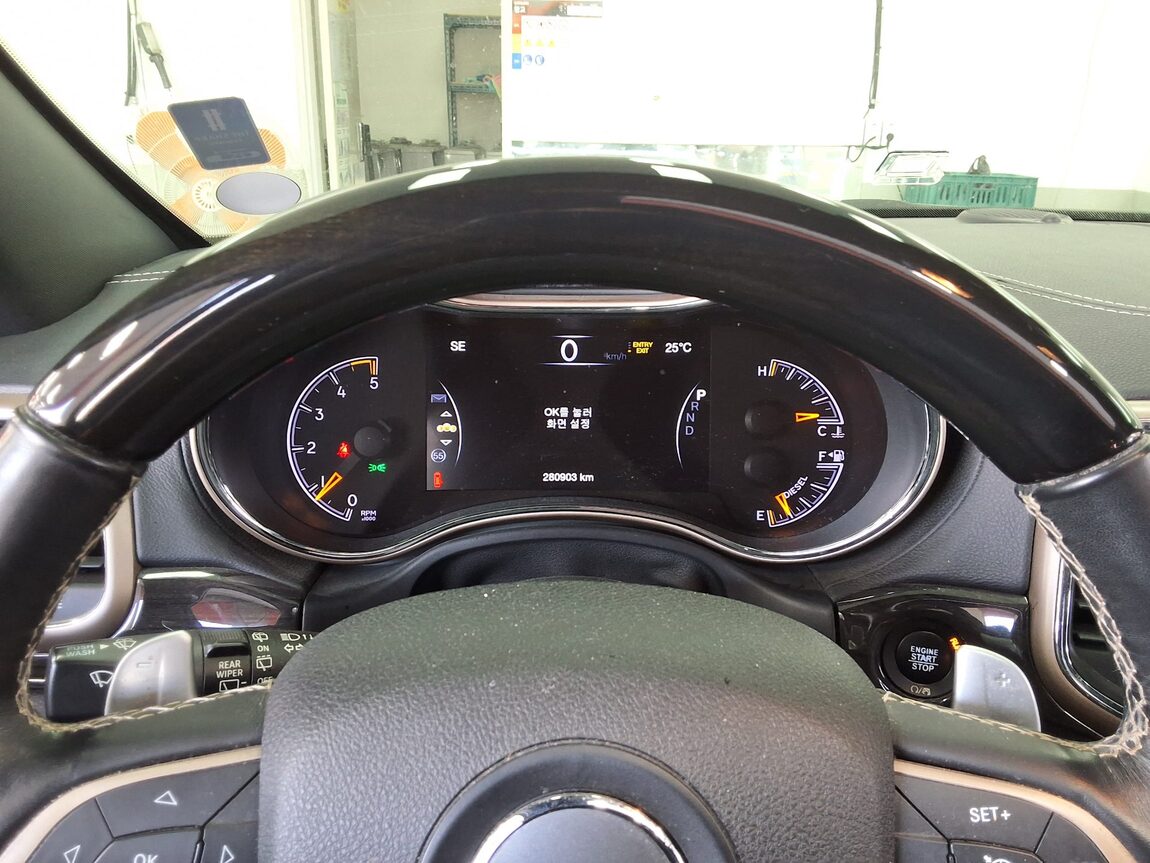 JEEP GRAND CHEROKEE (WK2) 3.0 V6 TURBO DIESEL OVERLAND 2016 - zdjęcie 9