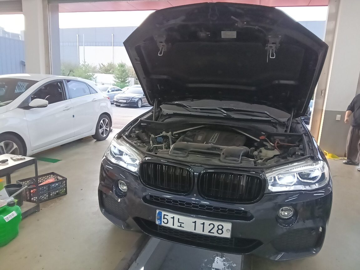 BMW X5 (3RD GEN) 40d xDRIVE M SPORT PACK 2018 - zdjęcie 22