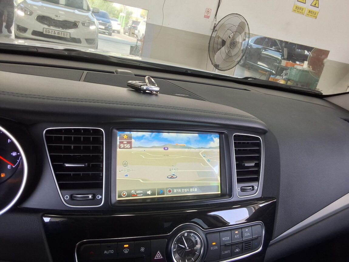 KIA K7 HYBRID 700h PRESTIGE 2015 - zdjęcie 18