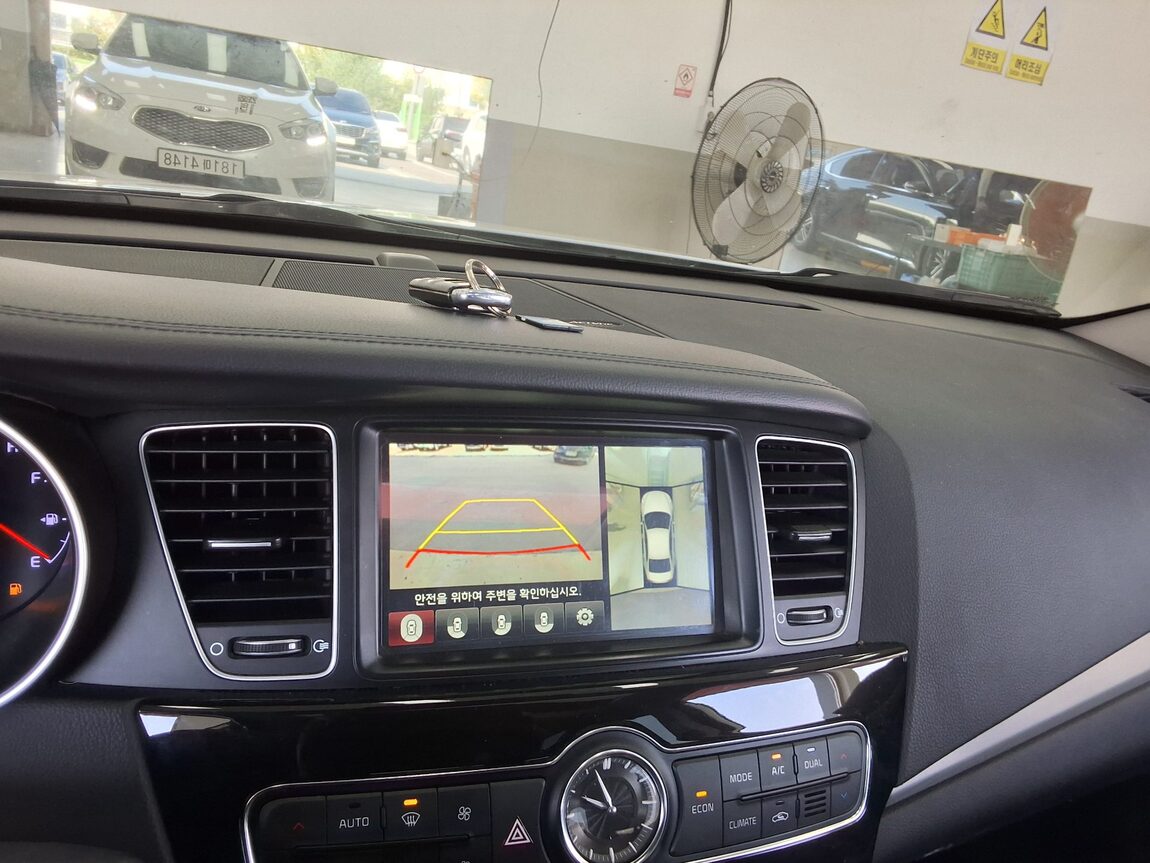 KIA K7 HYBRID 700h PRESTIGE 2015 - zdjęcie 19