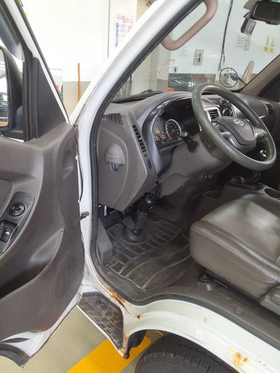 HYUNDAI PORTER II HIGH-ROOF FREEZER BOX TRUCK SUPER CAB TWIN COMPRESSOR 2015 - zdjęcie 10