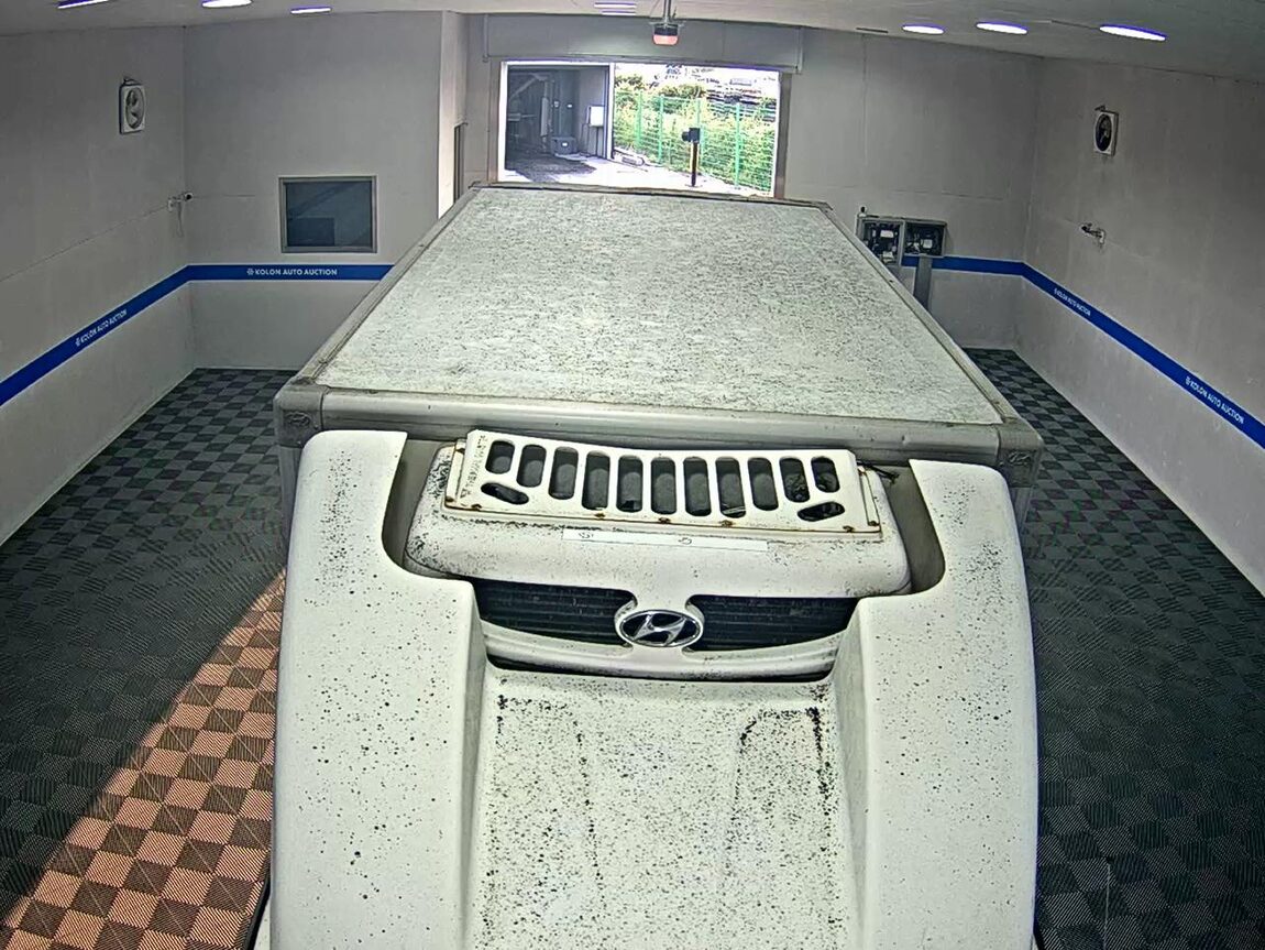 HYUNDAI PORTER II HIGH-ROOF FREEZER BOX TRUCK SUPER CAB TWIN COMPRESSOR 2015 - zdjęcie 7