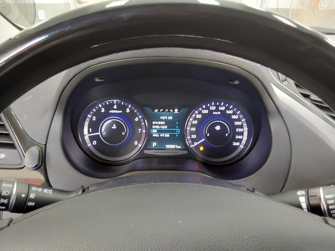 HYUNDAI GRANDEUR HG HG 300 EXCLUSIVE 2016 - zdjęcie 9