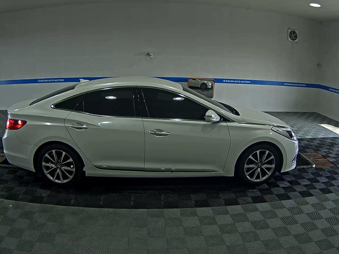 HYUNDAI GRANDEUR HG HG 300 EXCLUSIVE 2016 - zdjęcie 4