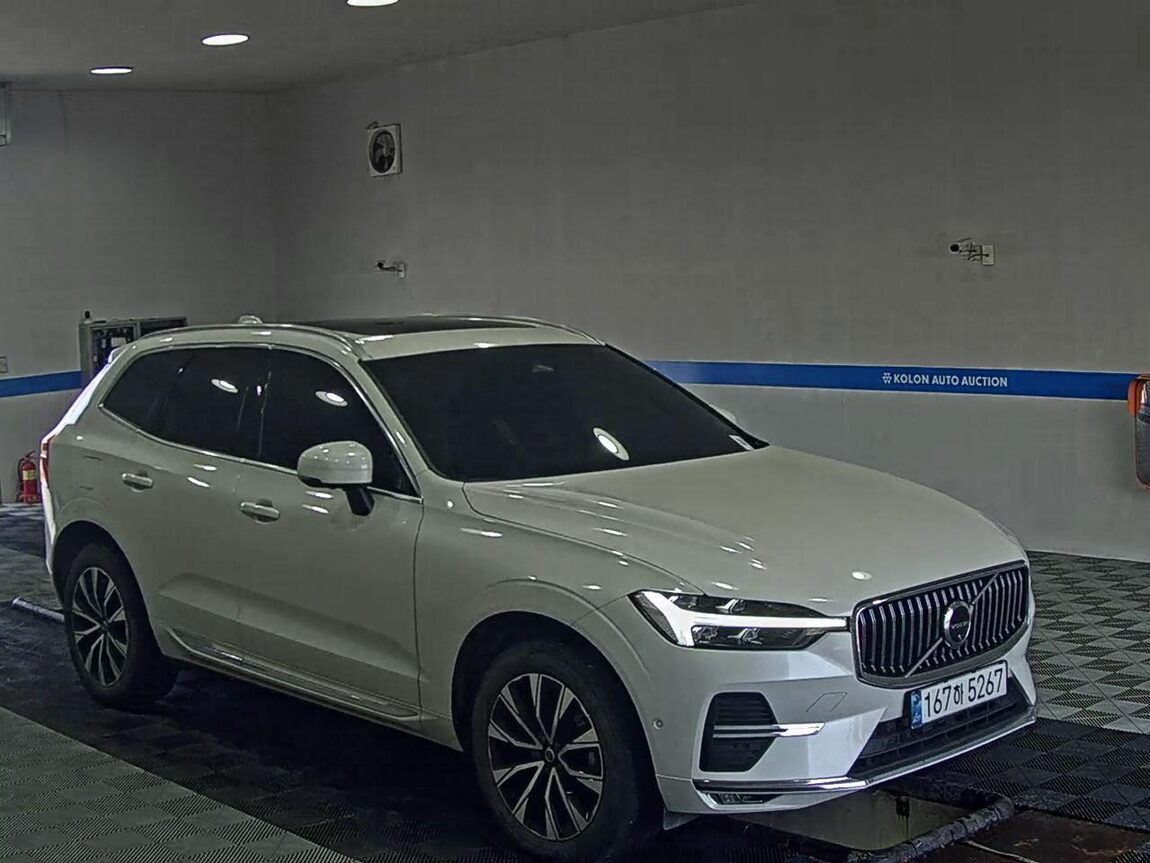 VOLVO XC60 (2ND GEN) B5 AWD ULTRA BRIGHT 2025 - zdjęcie 3